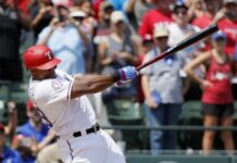 Adrián Beltré entra al Salón de la Fama de los Vigilantes de Texas