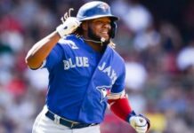 Vlady Jr batea su jonrón 42 y llega a 100 remolcadas