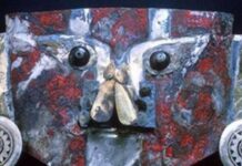 Un máscara de oro milenaria hallada en Perú contiene sangre humana