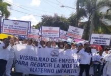 Enfermeras ponderan realizar marcha nacional en reclamo de reivindicaciones