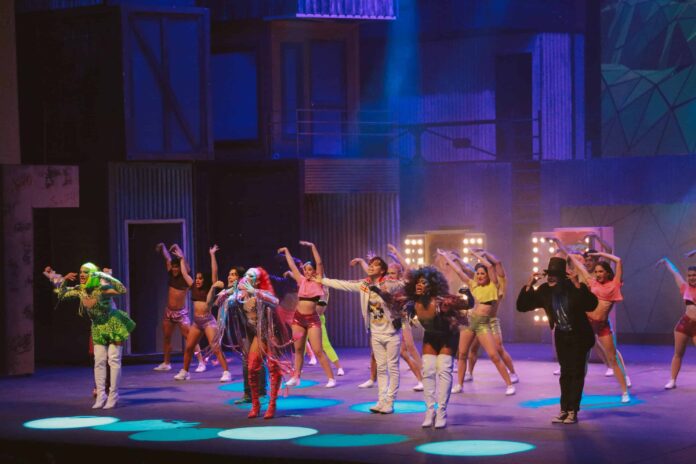 musical-Hoy-No-Me-Puedo-Levantar