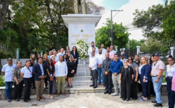 Ayuntamiento de Santiago conmemora Día Internacional de la Juventud