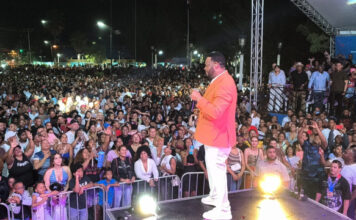 Santo Domingo y San Juan celebraron en eventos masivos las 150 medallas ganadas por RD en los JCC